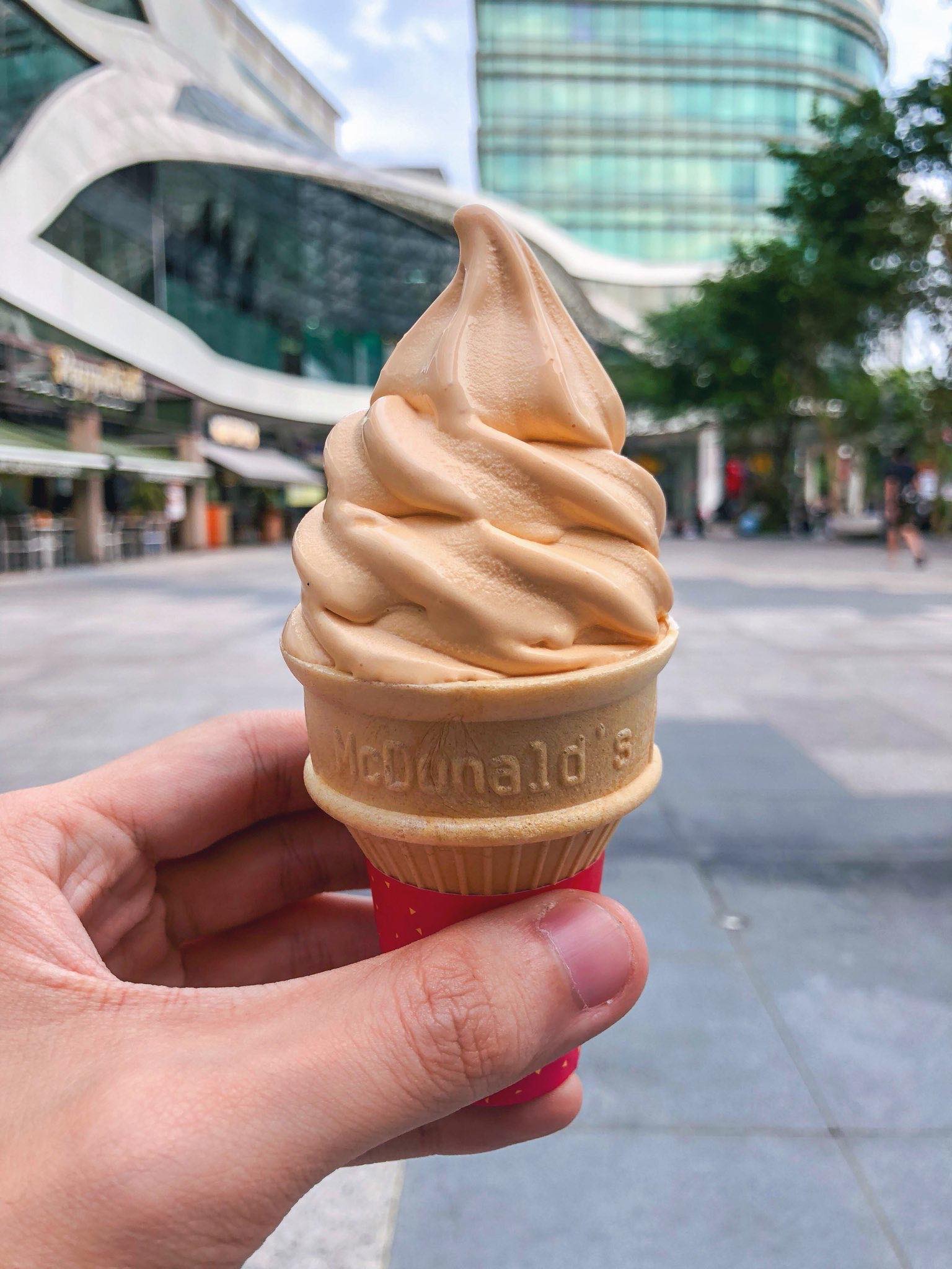 大马Mcd 出新品啦！竟然有Thai milk tea 冰淇淋 好想吃啊！